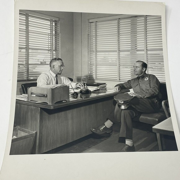 1950's Man Texaco officer worker Original picture photo 8x10 office new jersey - Picture 10 of 10
